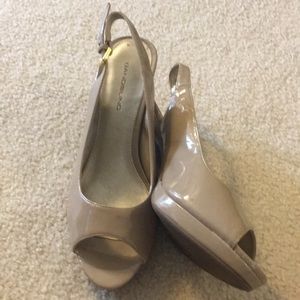 Bandolino Slingback shoes
